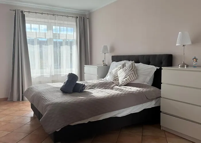 2 Beim Restaurant Rhodos شقة هايدة